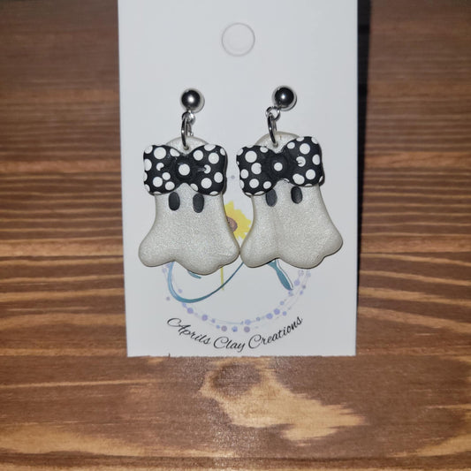 Pearl, Black, White polka-dot bow